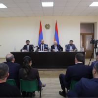 Գևորգ Պապոյանի մասնակցությամբ Շիրակի մարզպետի աշխատակազմում քննարկվել են գործարարների և ֆերմերների խնդիրները