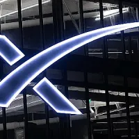 SpaceX-ը զգուշացնում է