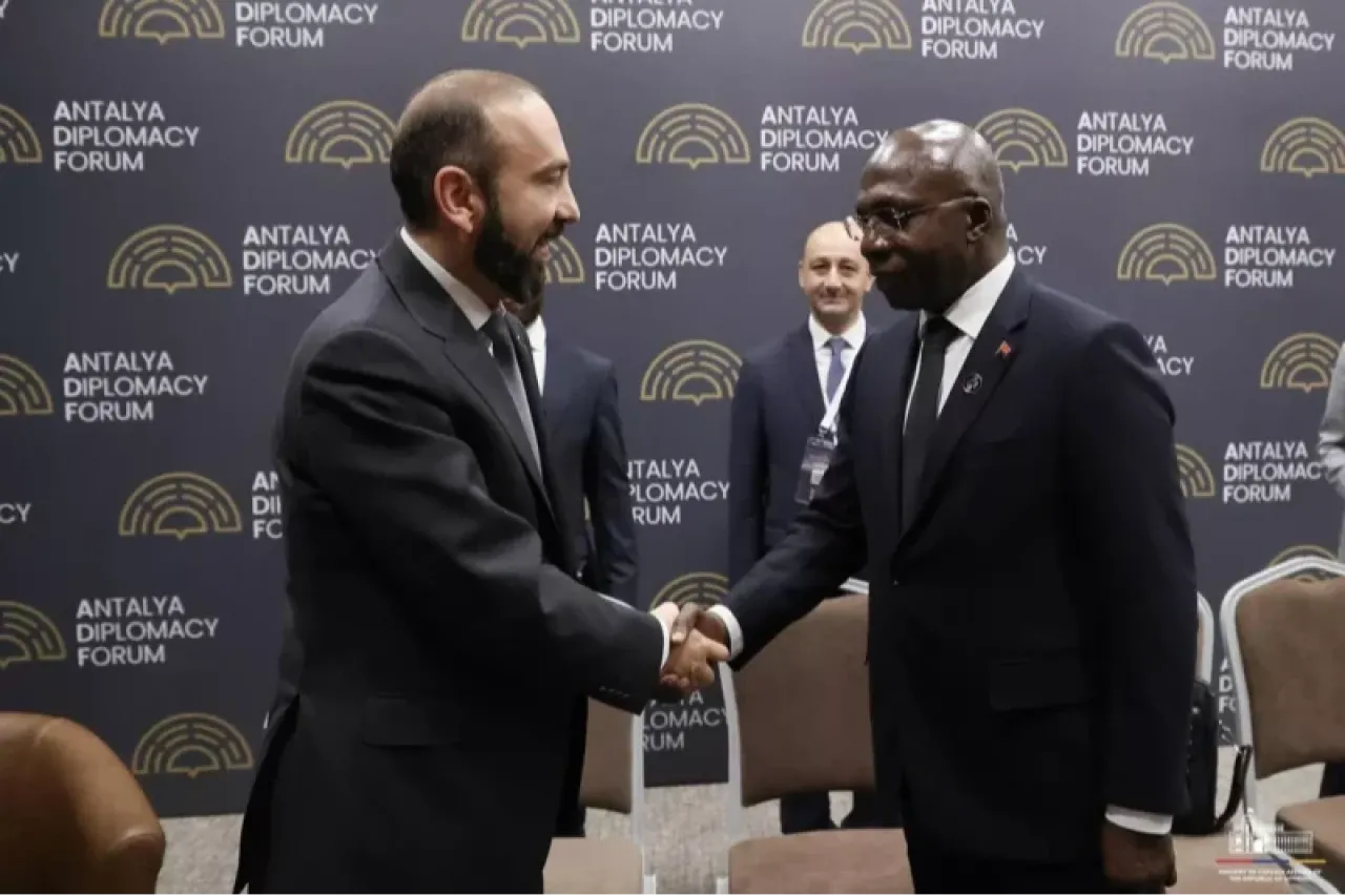 Հայաստանի և Անգոլայի պաշտոնյաները կազատվեն մուտքի արտոնագրի պահանջից