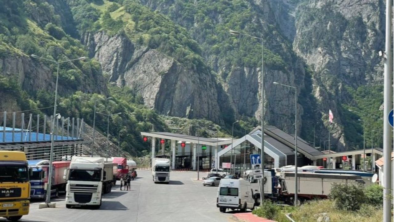 Հայաստանի և ԱՊՀ մյուս երկրների բեռնատարների վարորդները պարտավոր կլինեն ՌԴ մուտք գործելու նպատակի հայտարարություն ներկայացնել
