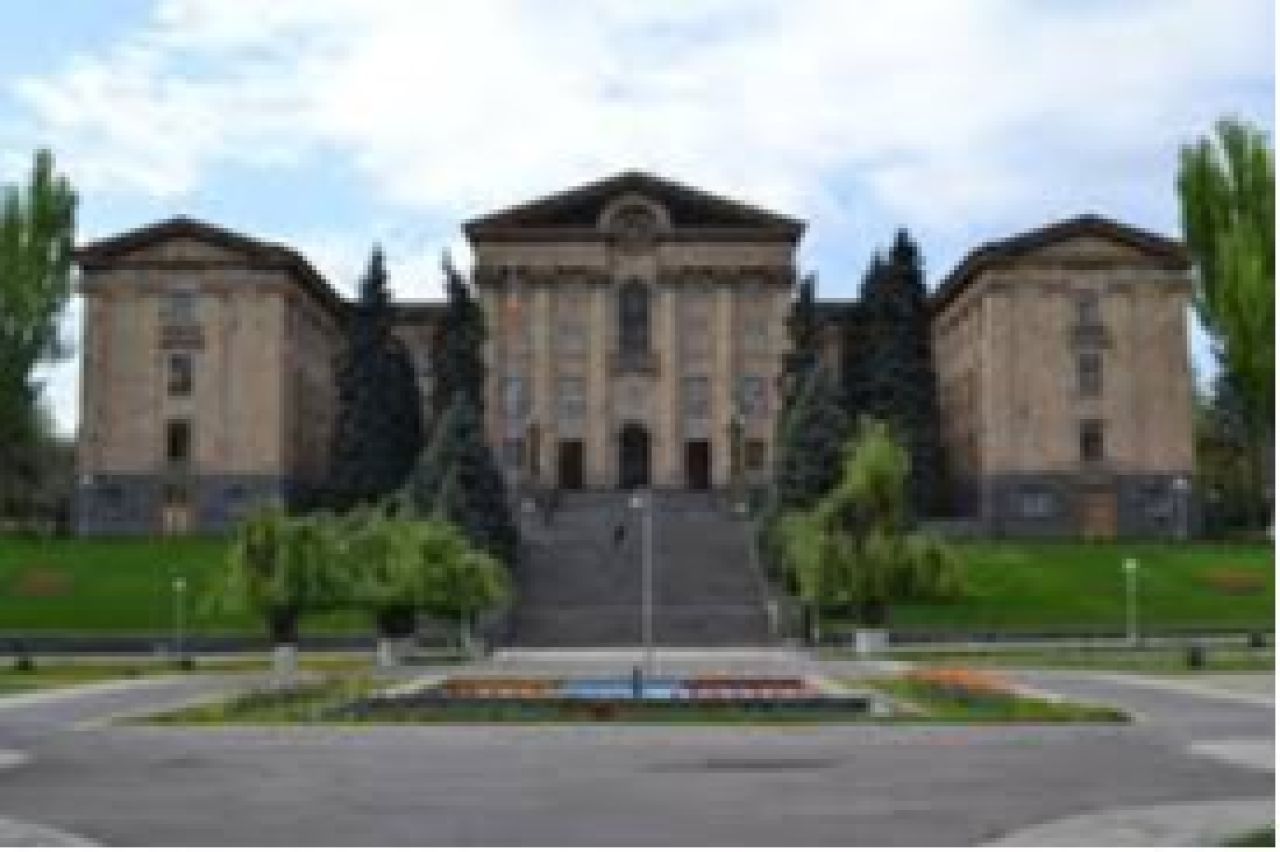 ՀՀ Ազգային ժողովի հեռացող կազմի նիստը հետաձգվել է քվորումի բացակայության պատճառով