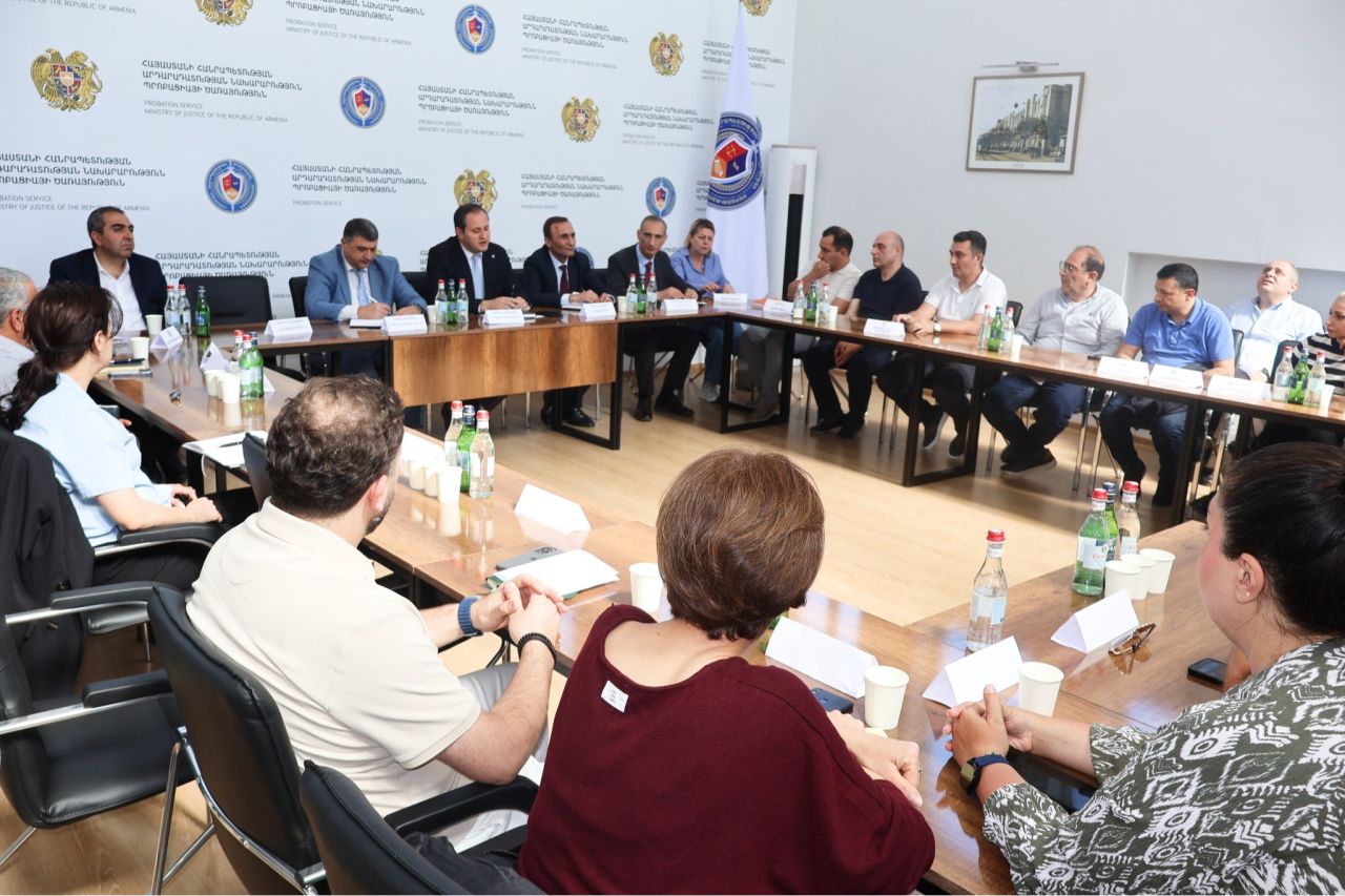 Քննարկում Հայաստանում բանկերի միության և վճարահաշվարկային կազմակերպությունների հետ