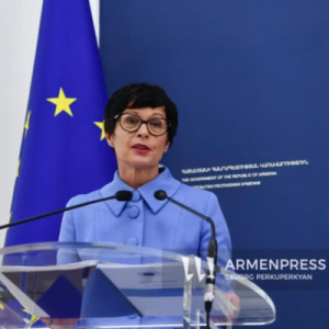 Մարթա Կոսը հուլիսի 5-ին կայցելի Հայաստան