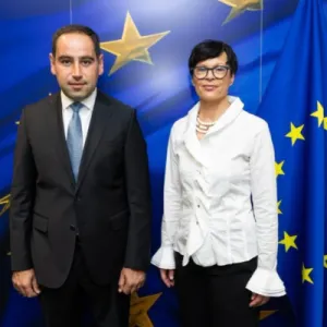 ՏԿԵ նախարարը Բրյուսելում հանդիպել է ԵՄ ընդլայնման հարցերով հանձնակատարի հետ