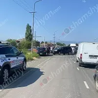 Լարված իրավիճակ Արմավիրում. կարկուտից տուժած գյուղացիները փակել են Մարգարա-Վանաձոր-Տաշիր ճանապարհը