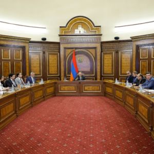 Քննարկվել են Երևանում և Գյումրիում Կառավարության ներդրումային առաջնահերթությունները