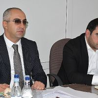 Արմավիրի մարզպետը Փարաքարում քննարկել է սուբվենցիոն ծրագրերի ընթացքը