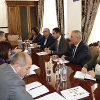 Գեղարքունիքի մարզպետ Կարեն Սարգսյանն ընդունել է ՄԱԿ-ի պարենի և գյուղատնտեսության կազմակերպության Հայաստանի ներկայացուցիչ Ռայմունդ Յելեին