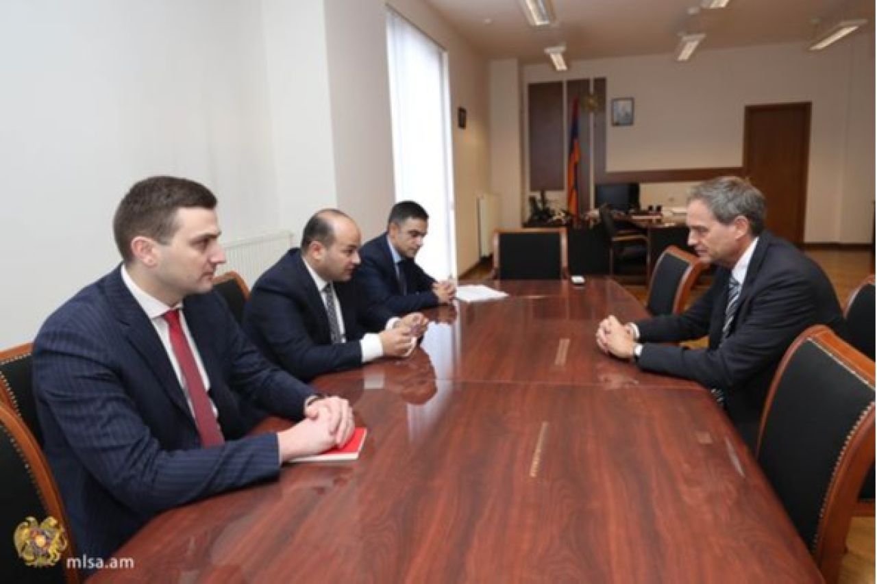 Նարեկ Մկրտչյանն ընդունել է «Արմենիա միջազգային օդանավակայաններ» ընկերության գլխավոր տնօրեն Մարսելո Վենդեին