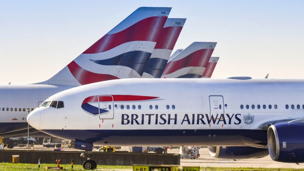 British Airways-ի օդաչուներին եւ բորտուղեկցորդուհիներին թույլ կտան դիմահարդարվել եւ փիրսինգ անել