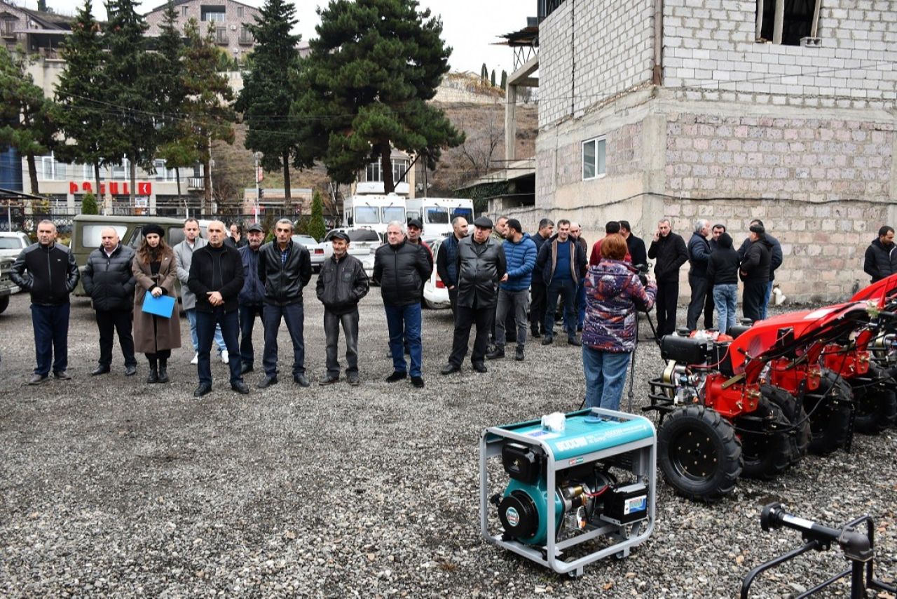 Գյուղատնտեսական տեխնիկայի տրամադրման միջոցով ՄԱԿ-ի ՊԳԿ-ը շարունակում է ԵՄ ֆինանսավորմամբ աջակցել հայ ընտանիքներին