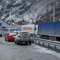 Գլոբալ առումով վիճակը Լարսում կայունանում է, բեռնատարները միջինը 5-7 օրում անցնում են անցակետը. Արմեն Սիմոնյան