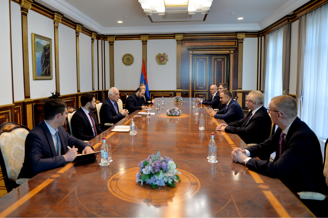 Նախագահ Վահագն Խաչատուրյանն ընդունել է Հայաստանի ֆոնդային բորսայի Դիտորդ խորհրդի անդամներին