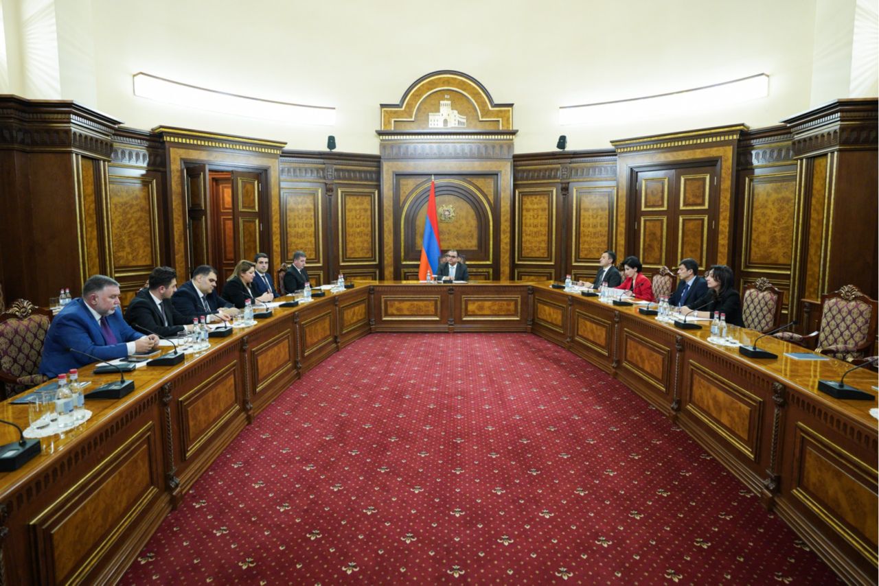 Կայացել է Հյուսիս-Հարավ ճանապարհային միջանցքի, քաղաքային կայուն զարգացման ներդրումային եւ Հյուսիսային միջանցքի արդիականացման ծրագրերի կառավարման խորհրդի նիստը